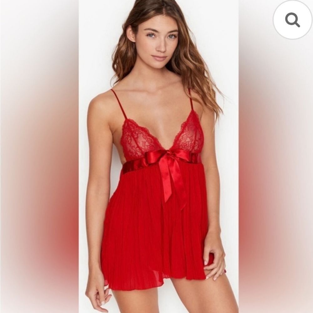 Victoria’s Secret ❤️ VERY SEXY Red Pleated Babydoll Lingerie Cami Top - Small